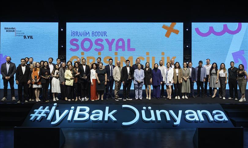 9. İbrahim Bodur Sosyal Girişimcilik Programı'nda ödüller sahiplerini buldu