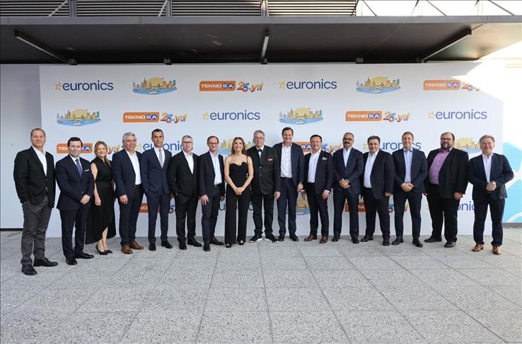Teknosa, Euronics'in İstanbul'daki yıllık toplantısında iş ortaklarıyla buluştu