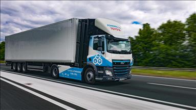 Toyota, hidrojen yakıt hücreli araç teknolojisini ağır ticari araçlara adapte etti
