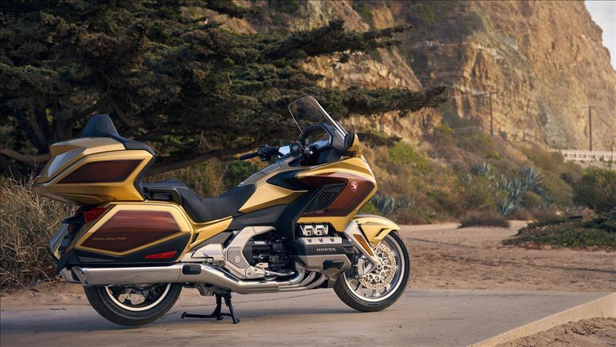 Honda'nın gezi motosikleti Gold Wing, özel versiyonlarıyla Türkiye'de