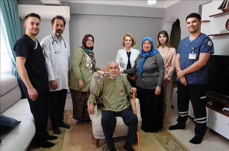Evde sağlık hizmeti hastane sürecini ev ortamına taşıyarak hasta konforunu artırıyor