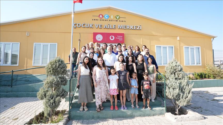 Vodafone Vakfı ve AÇEV, deprem bölgesinde 18 binden fazla kişiye destek oldu