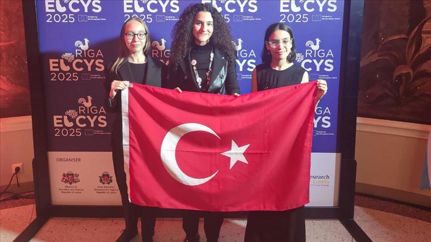 TED Ankara Koleji öğrencisi Ceren Sel biyoloji dalında Avrupa ikincisi oldu