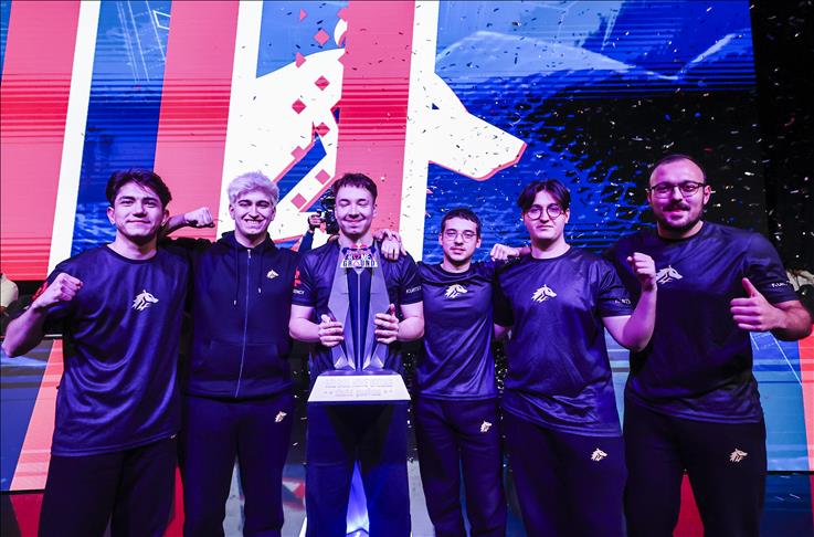 Red Bull Home Ground Türkiye Finali'ni ULF Esports kazandı