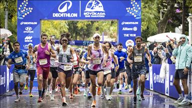 Decathlon Büyükada Yarı Maratonu'na 3 bin 500'den fazla koşucu katıldı