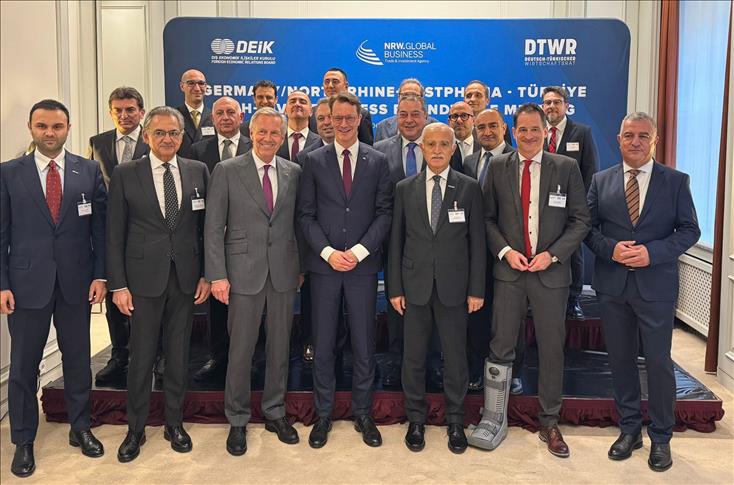 OYAK, gelecek vizyonunu Almanya'da paylaştı