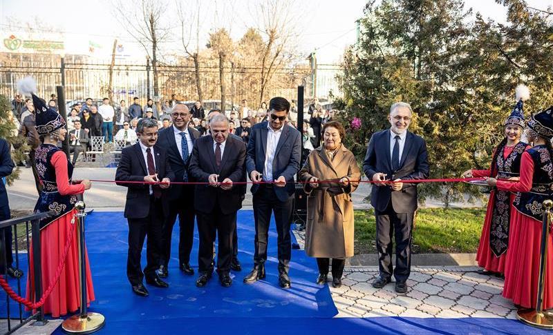 Lokman Hekim Sağlık Grubu Kırgızistan'daki ilk merkezini açıtı