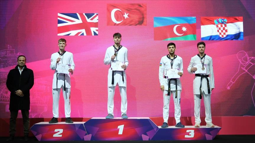 Haliç Üniversitesi sporcuları 2025'i 46 madalya ile kapattı