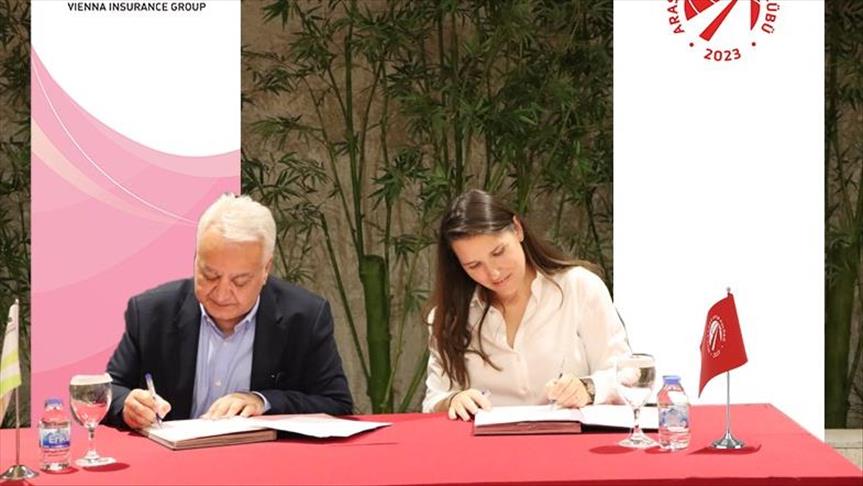 Aras Kargo Kadın Voleybol Takımı'nın resmi sponsoru Viennalife oldu