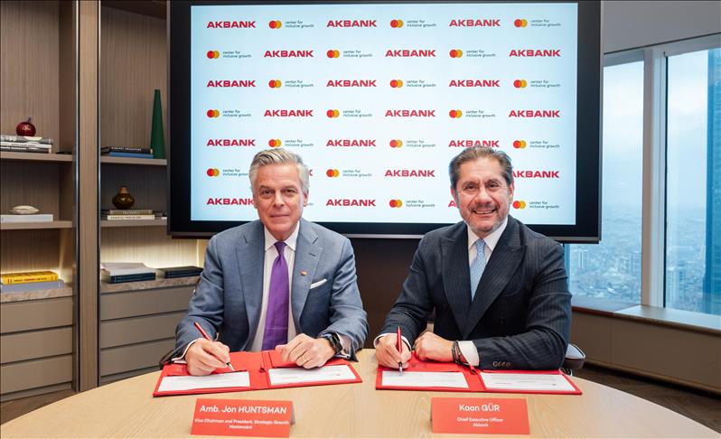 Akbank, MIF kapsamında ADB ile yapılan ortak yatırımla destek temin etti