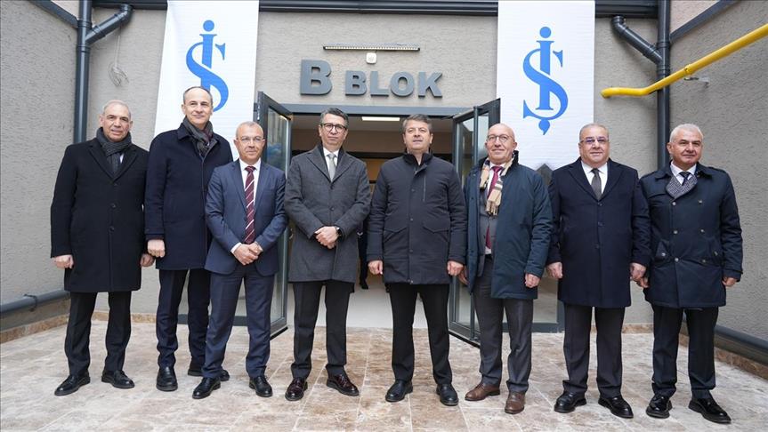 İş Bankası deprem bölgesindeki çalışanları için Adıyaman lojmanlarını tamamlayarak teslim etti