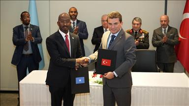 Somali uluslararası balıkçılık lisansını Türk gemisine verdi