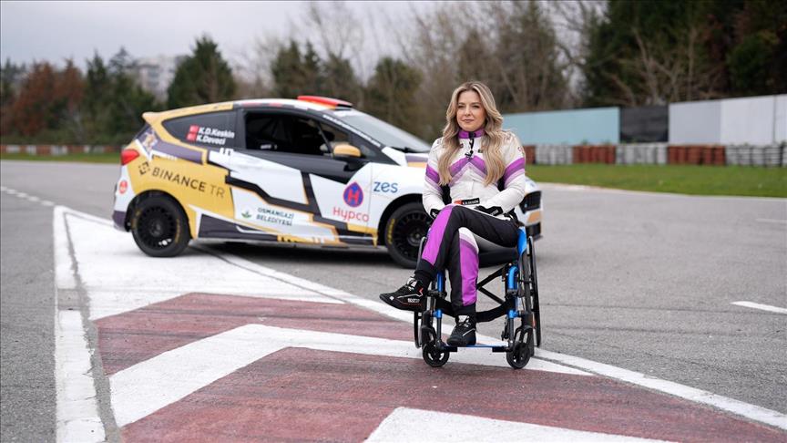 Kübra Denizci Keskin Bodrum Rallisi'nde podyum hedefliyor