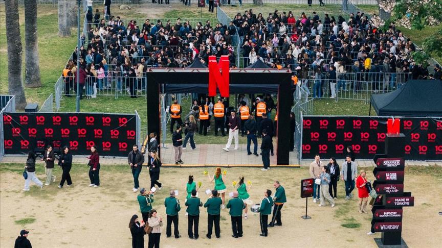Netflix'in 10. yıl festivali İzmir'de 8 binden fazla ziyaretçiyi ağırladı