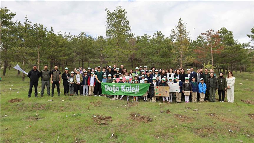 Doğa Koleji'nden Erzincan'a "Doğa Koleji Hatıra Ormanı"