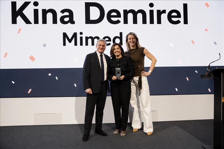 Mimeda Genel Müdürü Demirel'e "Perakende Medyada Yılın Kadını" ödülü 