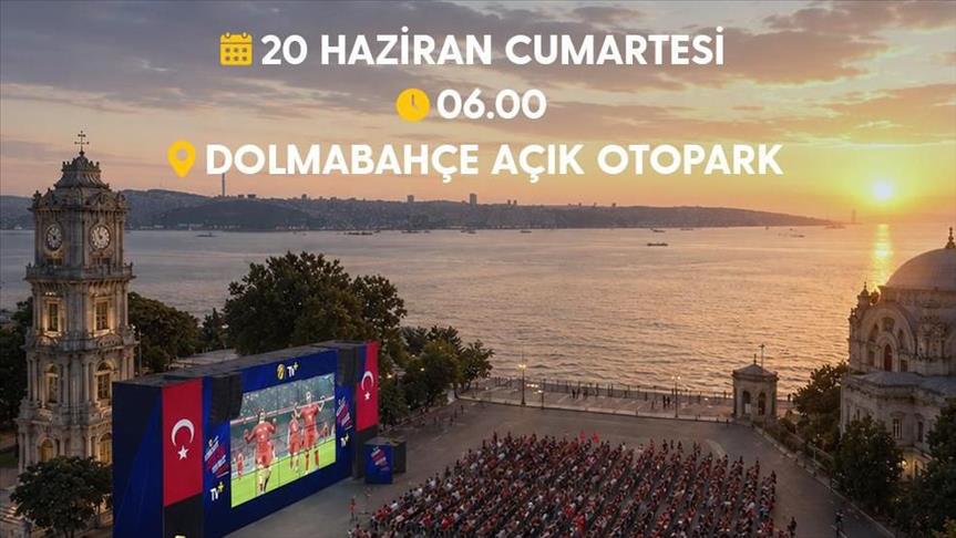 Turkcell Türkiye-Paraguay maçını Dolmabahçe'de dev ekrana taşıyacak