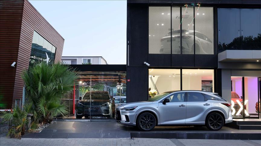 Lexus İstanbul'daki bayisini Etiler'e taşıdı