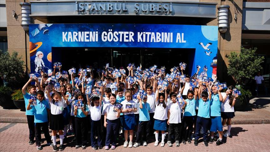İş Bankası "Karneni Göster Kitabını Al" kampanyasını yeni kitaplarla sürdürüyor
