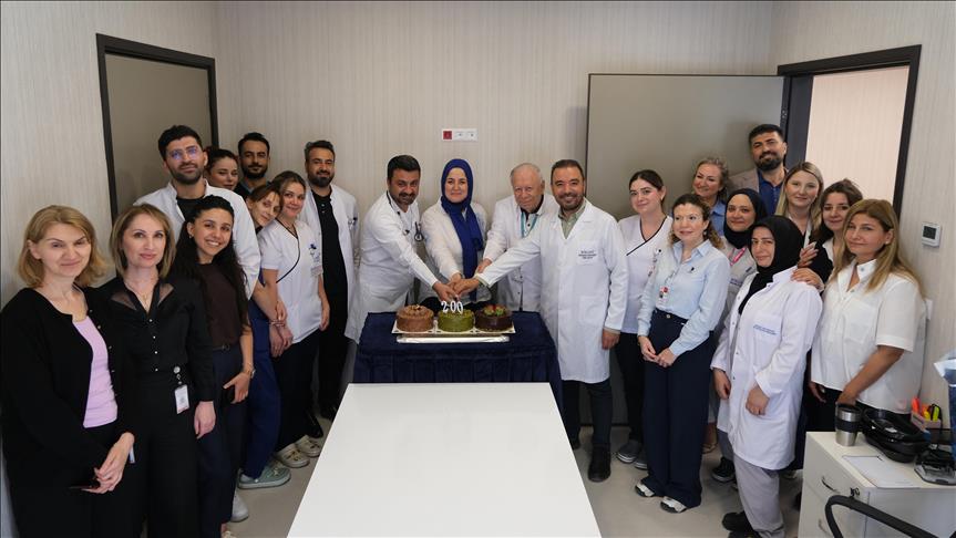 Biruni Üniversitesi Tıp Fakültesi Hastanesi 200. kemik iliği naklini gerçekleştirdi