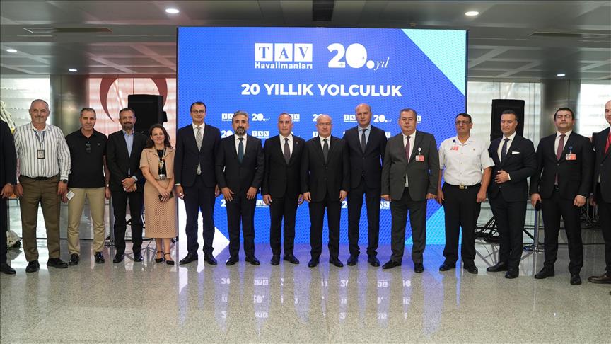 TAV Havalimanları İzmir'de 20. yılını kutluyor