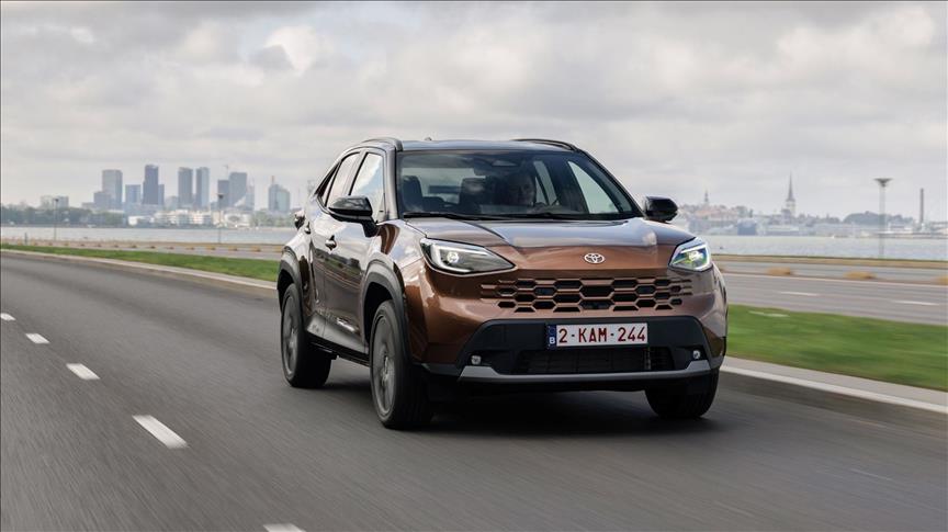 Toyota Yaris Cross Hybrid yenilenen tarzıyla Türkiye'de