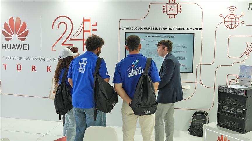 Huawei TEKNOFEST'te yeni nesil teknolojilerini sergiledi