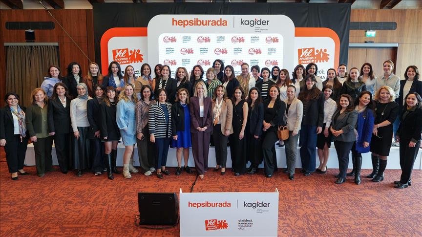 Hepsiburada ve KAGİDER'in kadın girişimcilere yönelik programının ilki tamamlandı