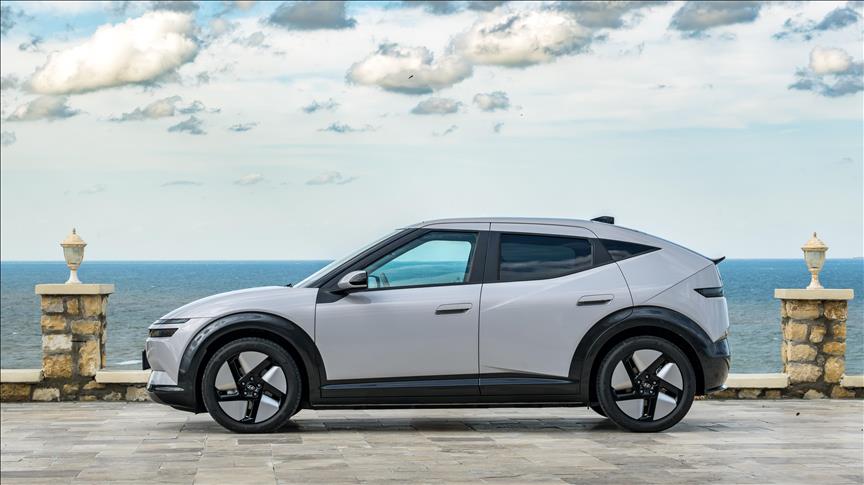 Hyundai'nin İzmit'te ürettiği ilk elektrikli modeli IONIQ 3 satışa çıktı