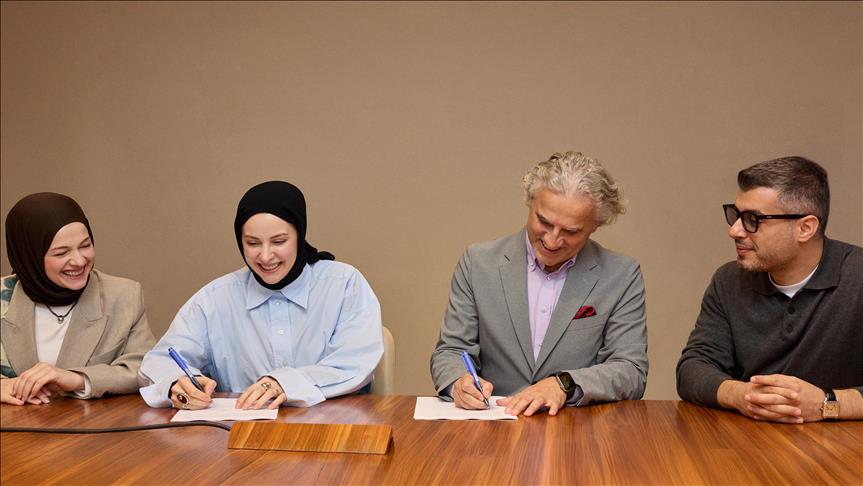 DeFacto, Manuka ve Fresh Scarfs ile moda sektöründeki yatırımlarını genişletiyor