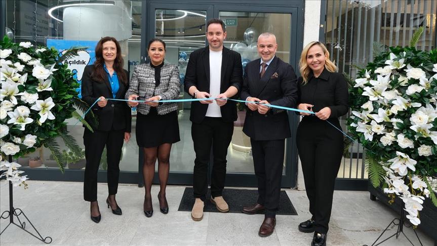 senCard Dental iki yeni kliniği hizmete aldı