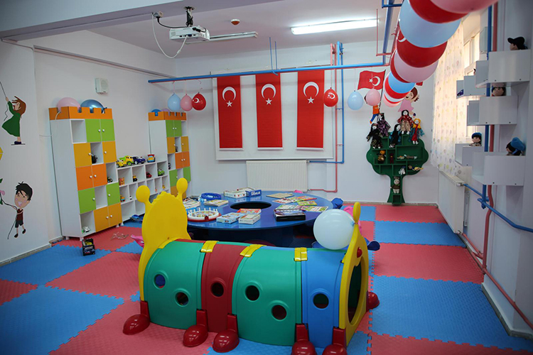 ��rnak'ta �ehit bebek ve �ocuklar an�s�na k�t�phane kuruldu