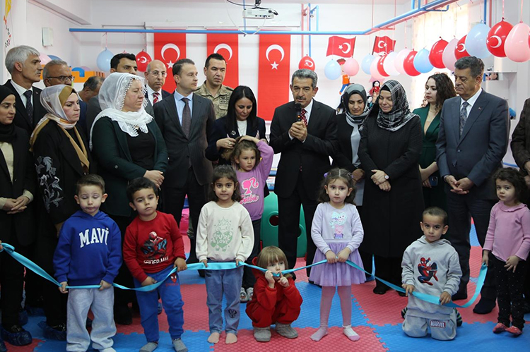 ��rnak'ta �ehit bebek ve �ocuklar an�s�na k�t�phane kuruldu