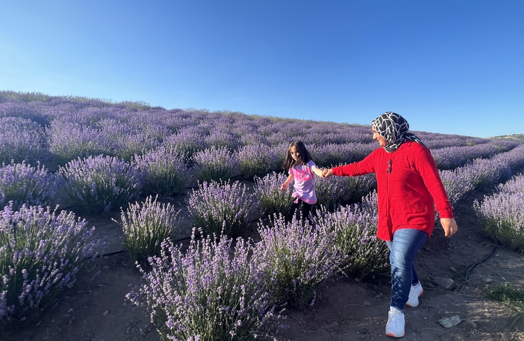 Yetuk rus porno filmlar Yosh sperma